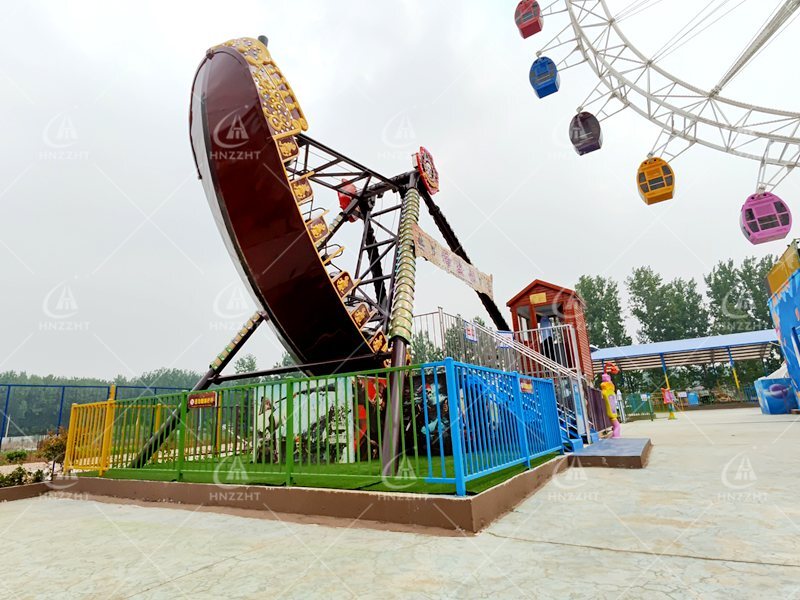Pirate Ship Attraction