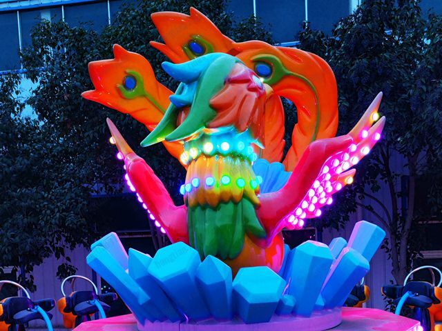 amusement park rotating ride